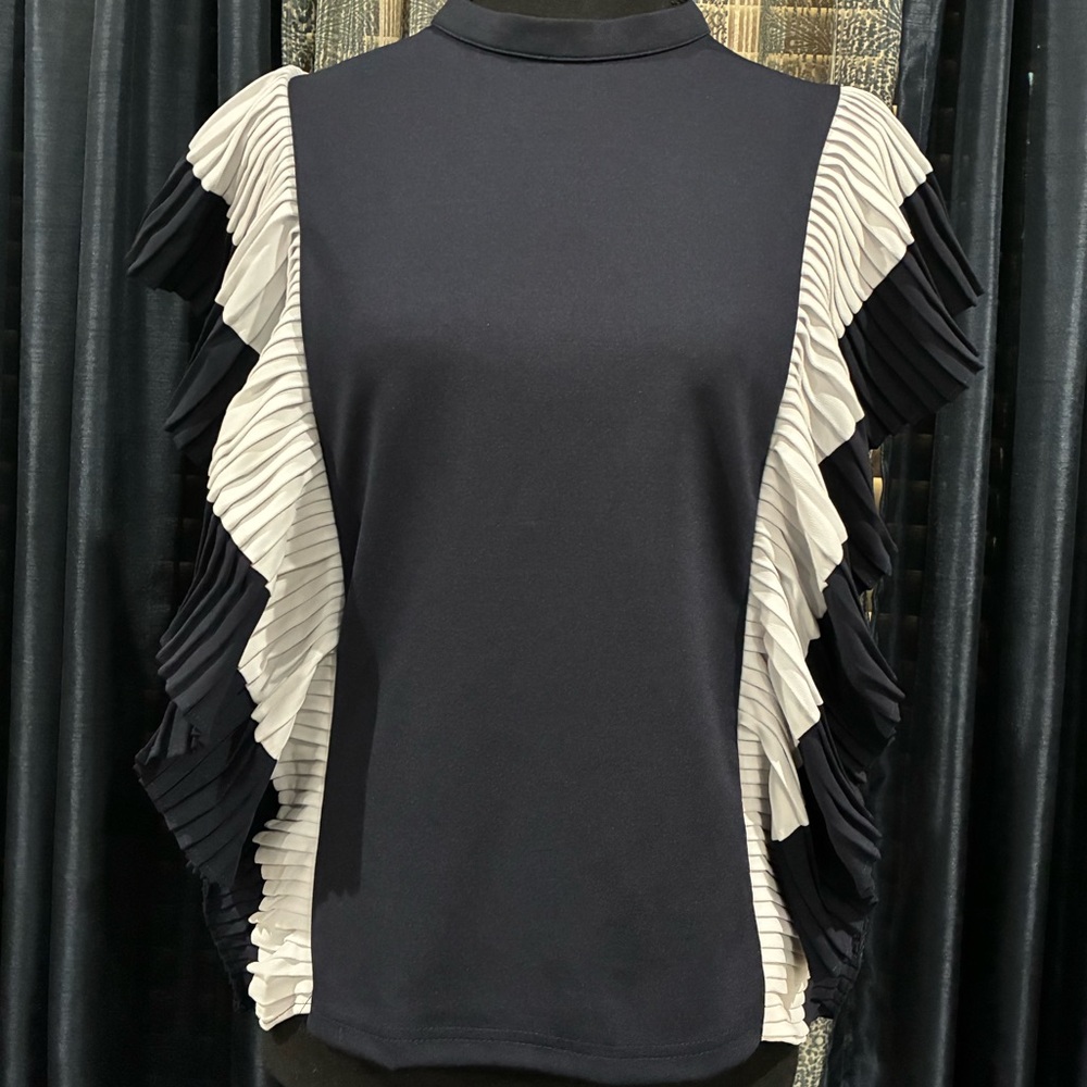 Gracia Blue and White Sleeveless Ruffled Blouse